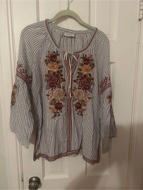 Johnny Was Workshop Embroidered Floral Peasant Top - Gray/White Stripes